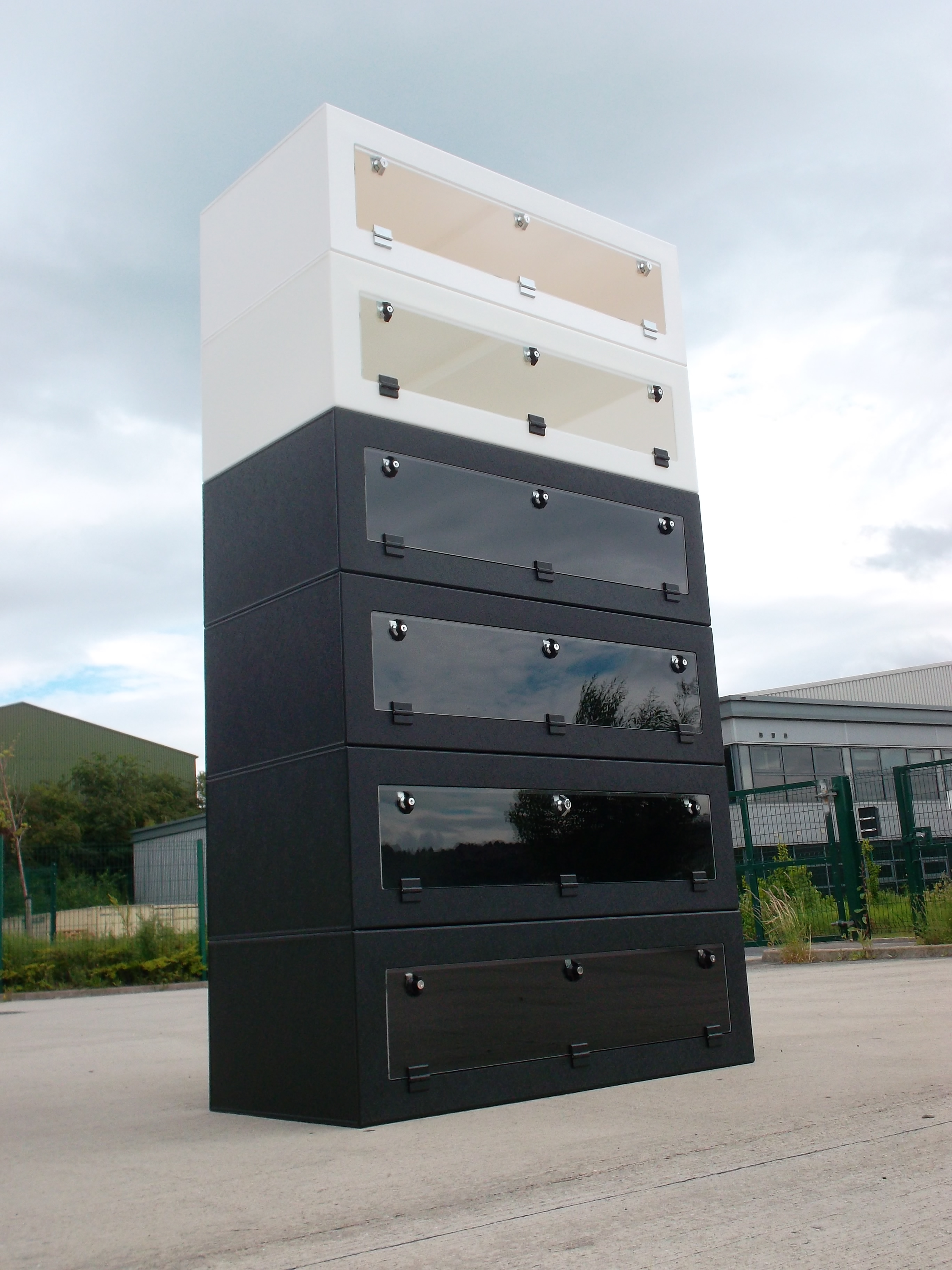 Stack of 4ft x 2ft x 1ft3″ Vivs.