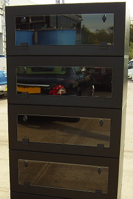 Stack of 5: 900 x 600 x 380mm Vivariums for Exmoor Zoo